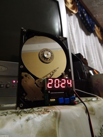 Часы из старого HDD