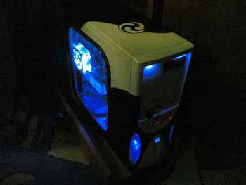 Моддинг корпуса Inwin какой то