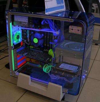 Моддинг корпуса Gigabyte acril